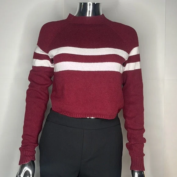 Maroon Hollister Cropped Sweater Burgundy Hollister Light Crop Top